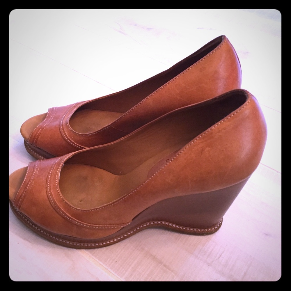 Kors  Michael Kors open toe size 7.